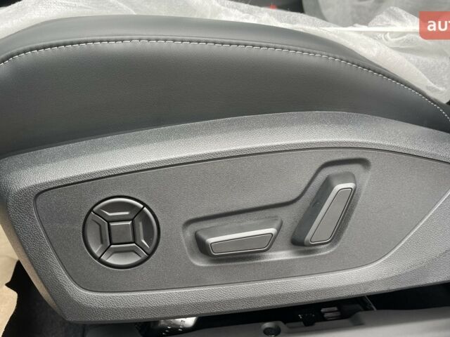 купити нове авто Ауді Q4 e-tron 2025 року від офіційного дилера Максим Путрівка Ауді фото