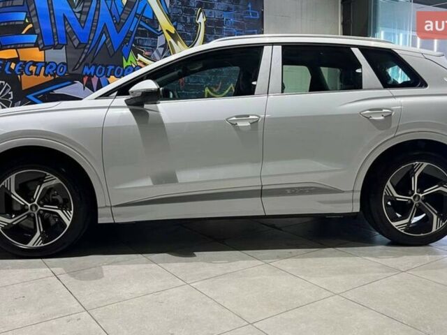 купить новое авто Ауди Q4 e-tron 2025 года от официального дилера ELECTRO-MOTORS KROPYVNYTSKYI Ауди фото