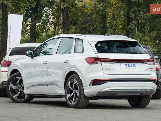 купить новое авто Ауди Q4 e-tron 2025 года от официального дилера Константин Альперович Ауди фото