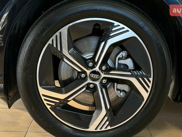 купить новое авто Ауди Q4 e-tron 2025 года от официального дилера АТЛАНТ МОТОРЗ ЕНЕРДЖІ Ауди фото