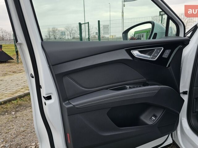 купить новое авто Ауди Q4 e-tron 2025 года от официального дилера Максим Путрівка Ауди фото