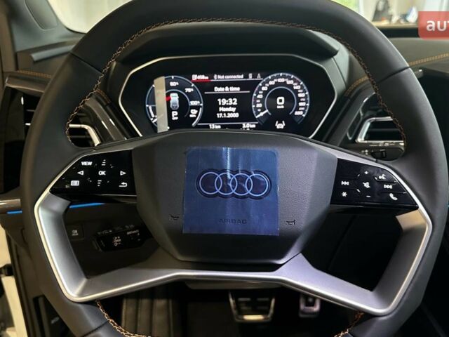 купить новое авто Ауди Q4 e-tron 2025 года от официального дилера Олег Львів Ауди фото