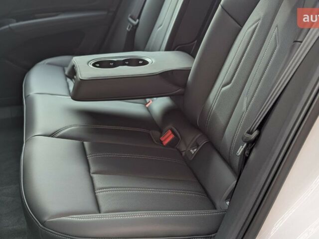 купить новое авто Ауди Q4 e-tron 2025 года от официального дилера Чабан Вячеслав Ауди фото