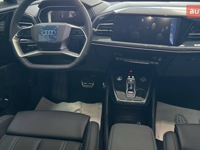 купить новое авто Ауди Q4 e-tron 2025 года от официального дилера Макс Ауди фото