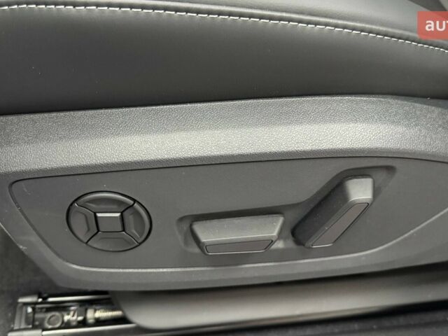 купить новое авто Ауди Q4 e-tron 2025 года от официального дилера E-SKM ZOO Ауди фото