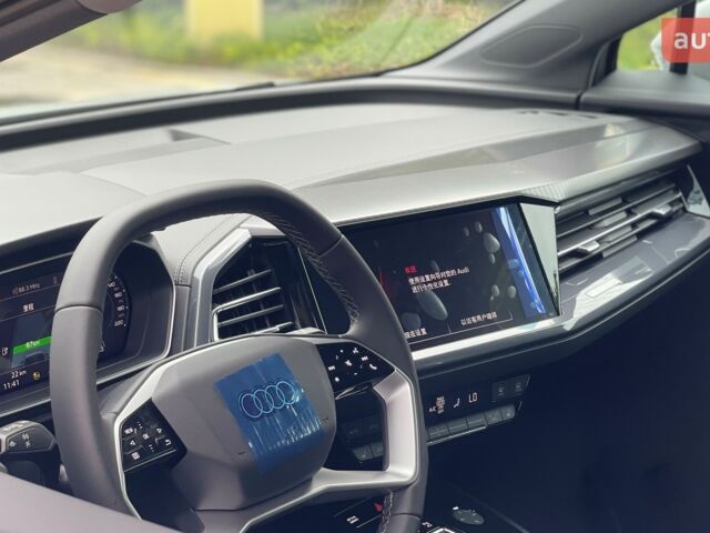 купити нове авто Ауді Q4 e-tron 2025 року від офіційного дилера Cyber Motors New Ауді фото