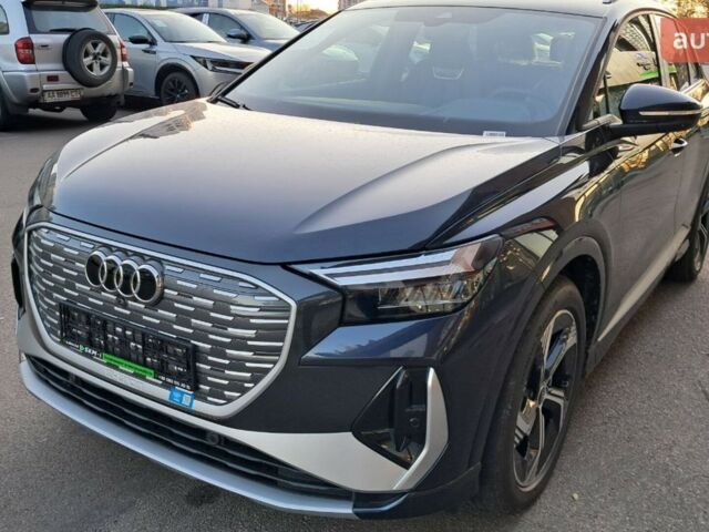 купить новое авто Ауди Q4 e-tron 2025 года от официального дилера E-SKM Позняки Ауди фото