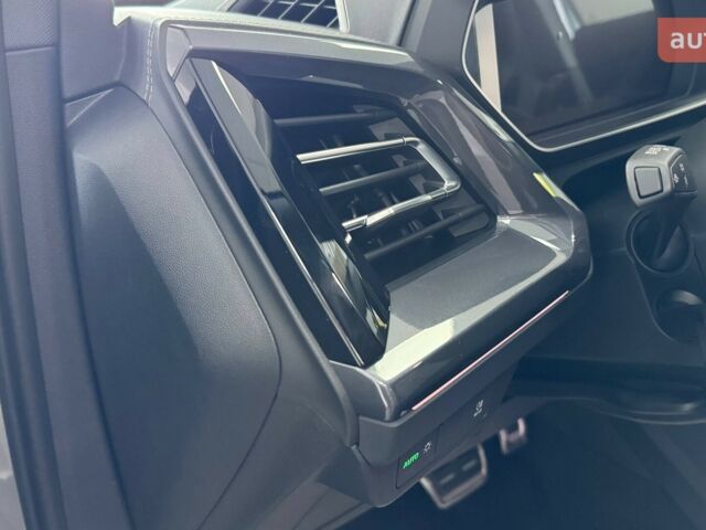 купить новое авто Ауди Q4 e-tron 2025 года от официального дилера E-SKM ZOO Ауди фото