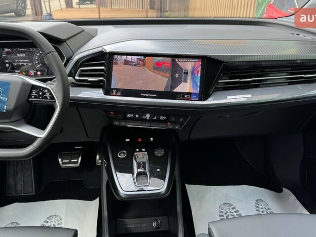 Ауді Q4 e-tron 2025 року купити нове авто Ауді Q4 e-tron 2025 року від офіційного дилера E-SKM ZOO Ауді фото