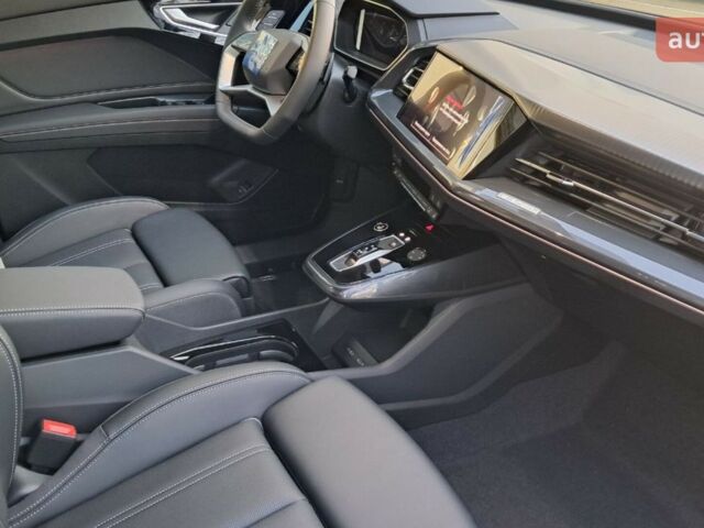 купить новое авто Ауди Q4 e-tron 2025 года от официального дилера Макс Ауди фото