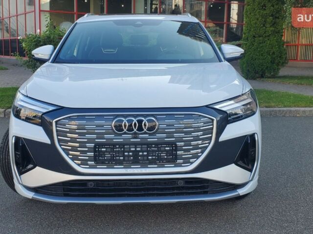 купить новое авто Ауди Q4 e-tron 2025 года от официального дилера Global Electric Ауди фото