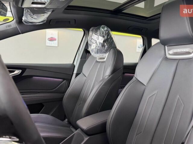 купить новое авто Ауди Q4 e-tron 2025 года от официального дилера E-SKM Житомир Ауди фото