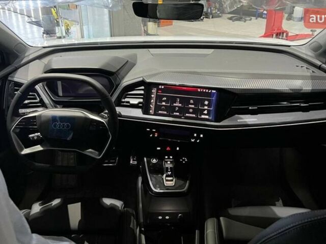 купить новое авто Ауди Q4 e-tron 2025 года от официального дилера ELECTRO-MOTORS KROPYVNYTSKYI Ауди фото