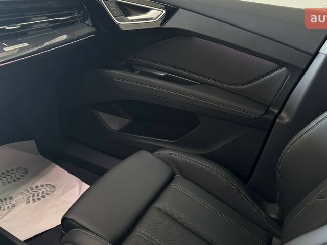купити нове авто Ауді Q4 e-tron 2025 року від офіційного дилера E-SKM Черкаси Ауді фото