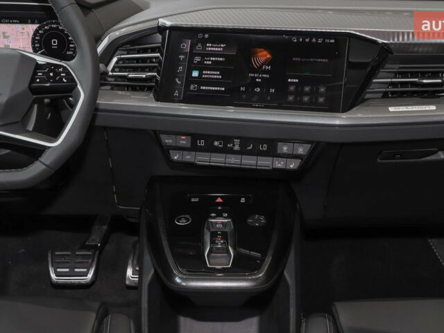 купить новое авто Ауди Q4 e-tron 2025 года от официального дилера Денис Фатов Ауди фото