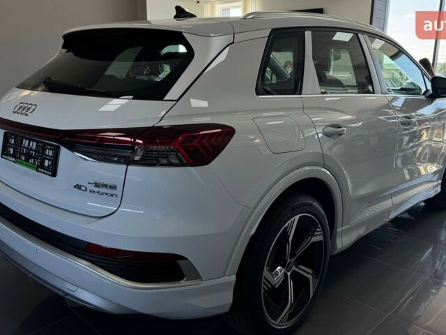 купить новое авто Ауди Q4 e-tron 2025 года от официального дилера E-SKM Кропивницький Ауди фото