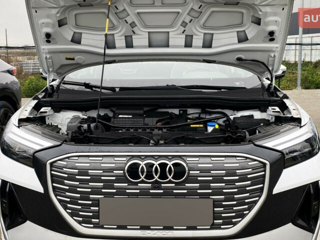 купить новое авто Ауди Q4 e-tron 2025 года от официального дилера AUTOCENTER AUTO.RIA Ауди фото