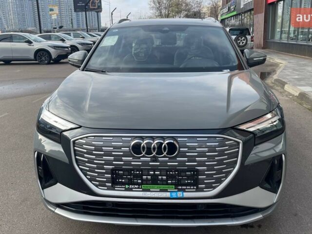 купить новое авто Ауди Q4 e-tron 2025 года от официального дилера E-SKM Позняки Ауди фото