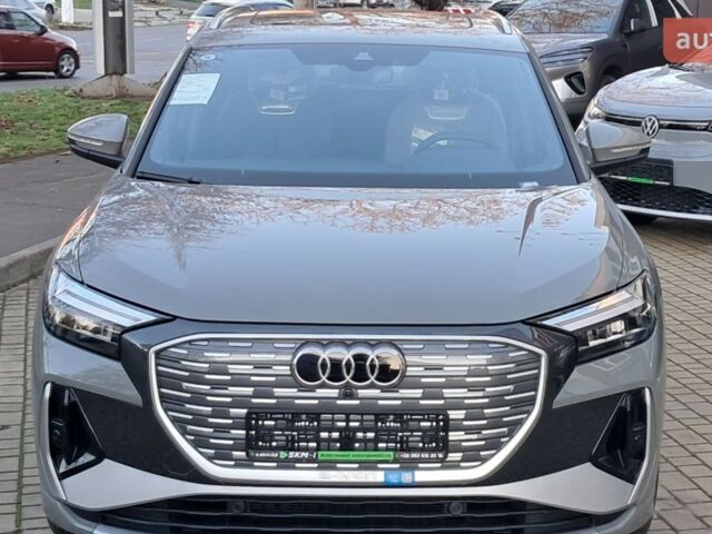 купить новое авто Ауди Q4 e-tron 2025 года от официального дилера Макс Ауди фото