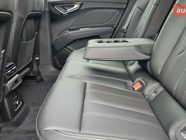 купить новое авто Ауди Q4 e-tron 2025 года от официального дилера Максим Путрівка Ауди фото