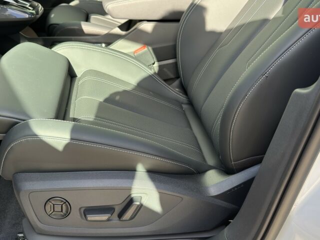 купить новое авто Ауди Q4 e-tron 2025 года от официального дилера E-SKM ZOO Ауди фото