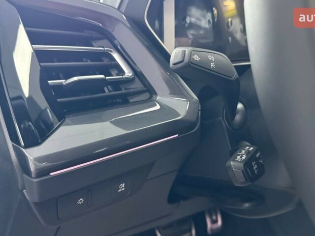 купить новое авто Ауди Q4 e-tron 2025 года от официального дилера Макс Ауди фото