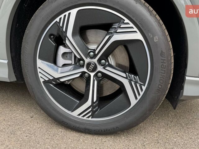 Ауді Q4 e-tron 2025 року купити нове авто Ауді Q4 e-tron 2025 року від офіційного дилера E-SKM ZOO Ауді фото