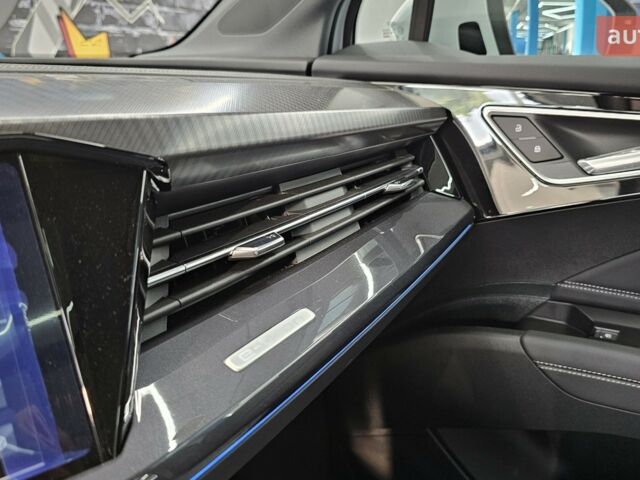 купити нове авто Ауді Q4 e-tron 2025 року від офіційного дилера Денис Фатов Ауді фото