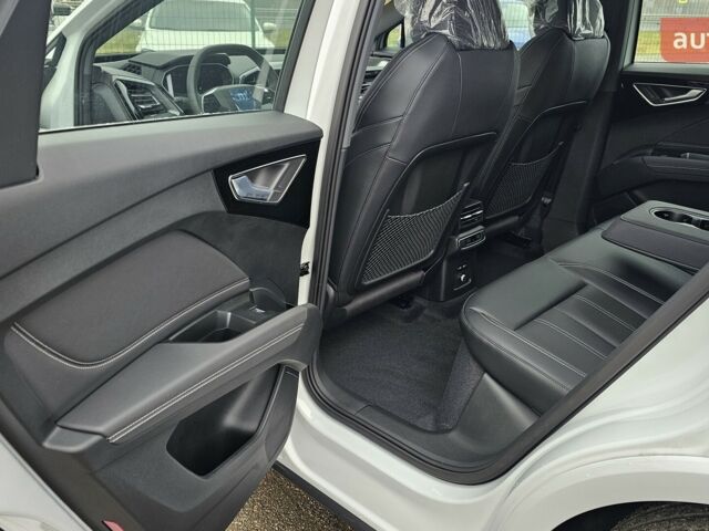 купить новое авто Ауди Q4 e-tron 2025 года от официального дилера Максим Путрівка Ауди фото