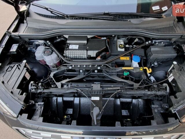 купить новое авто Ауди Q4 e-tron 2025 года от официального дилера E-SKM Позняки Ауди фото