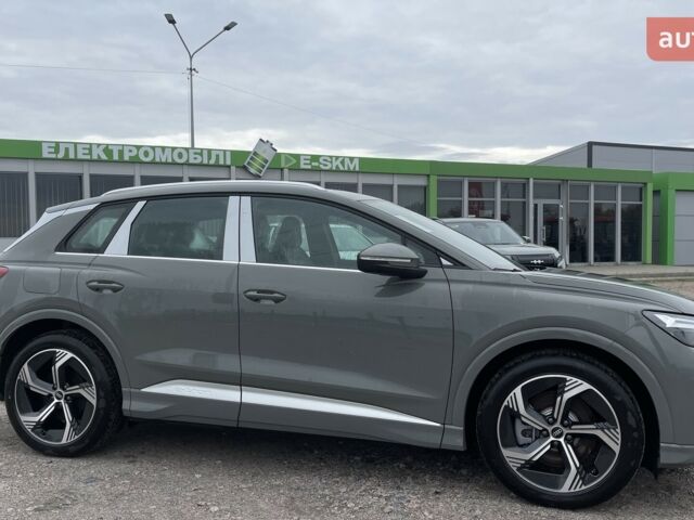 купити нове авто Ауді Q4 e-tron 2025 року від офіційного дилера Максим Путрівка Ауді фото