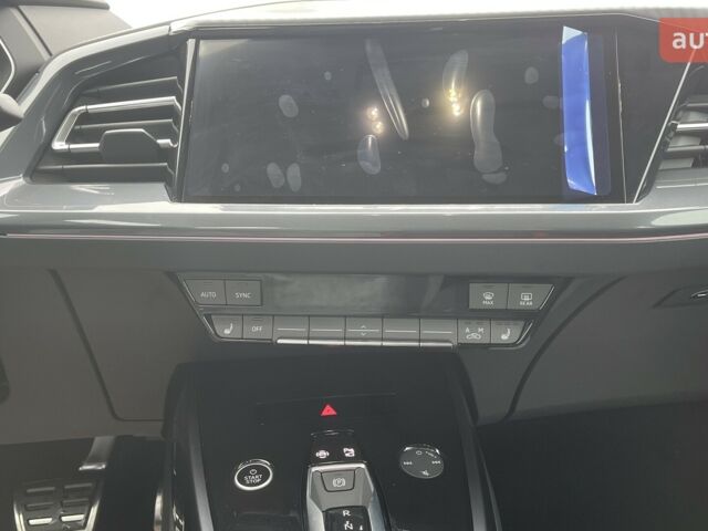 купить новое авто Ауди Q4 e-tron 2025 года от официального дилера Максим Путрівка Ауди фото