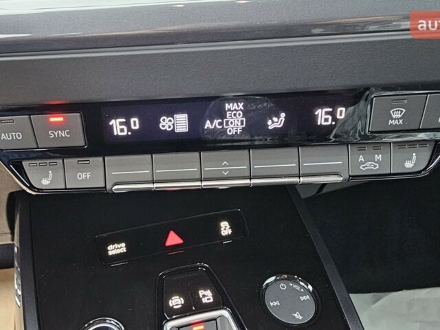 купить новое авто Ауди Q4 e-tron 2025 года от официального дилера Максим Путрівка Ауди фото