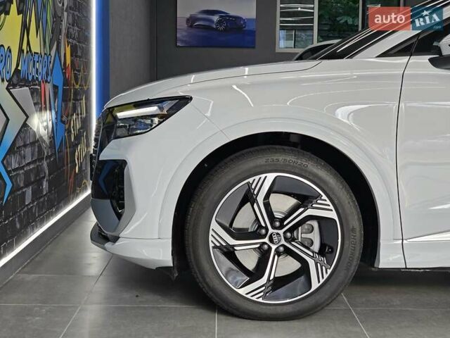 Ауди Q4 e-tron, объемом двигателя 0 л и пробегом 1 тыс. км за 33499 $, фото 7 на Automoto.ua