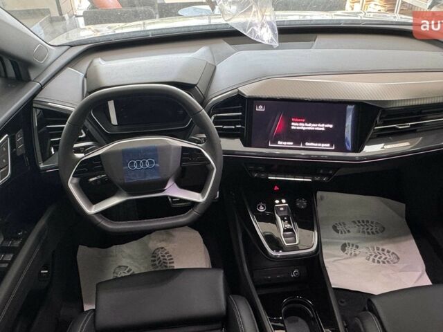 купить новое авто Ауди Q4 e-tron 2025 года от официального дилера E-SKM Ауди фото
