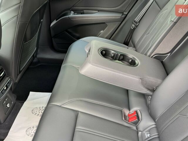 Ауді Q4 e-tron 2025 року купити нове авто Ауді Q4 e-tron 2025 року від офіційного дилера E-SKM ZOO Ауді фото