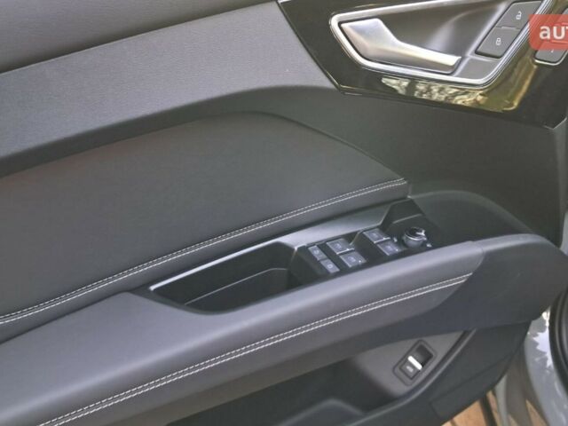 купить новое авто Ауди Q4 e-tron 2025 года от официального дилера Макс Ауди фото