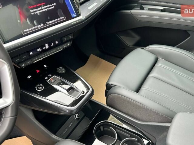 купити нове авто Ауді Q4 e-tron 2025 року від офіційного дилера Олег Львів Ауді фото