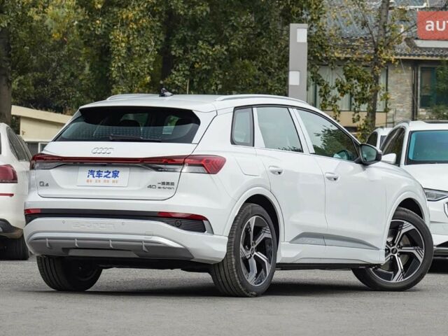 купить новое авто Ауди Q4 e-tron 2025 года от официального дилера Вадим Ауди фото
