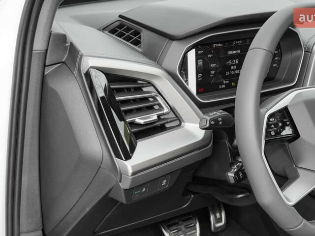 купить новое авто Ауди Q4 e-tron 2025 года от официального дилера Константин Альперович Ауди фото