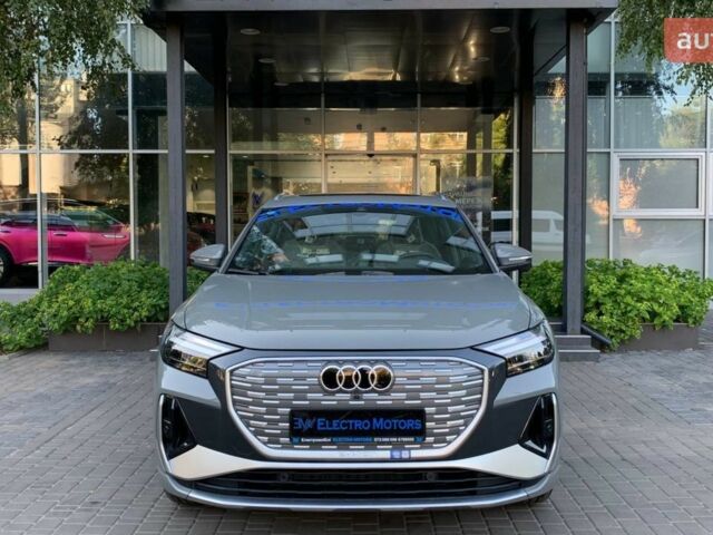 купити нове авто Ауді Q4 e-tron 2025 року від офіційного дилера Petr Ауді фото