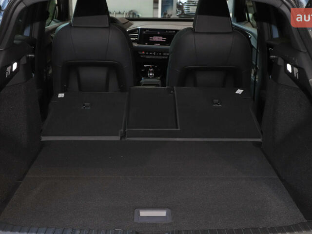 купить новое авто Ауди Q4 e-tron 2025 года от официального дилера Денис Фатов Ауди фото