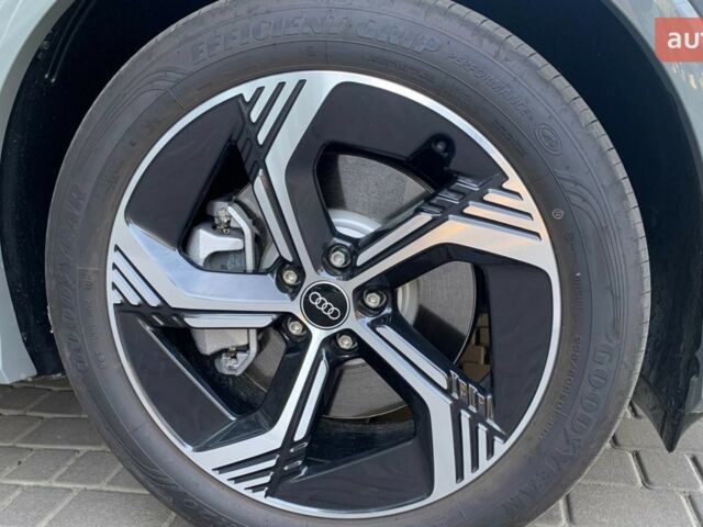 купити нове авто Ауді Q4 e-tron 2025 року від офіційного дилера Petr Ауді фото