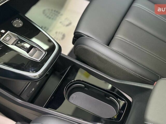 купить новое авто Ауди Q4 e-tron 2025 года от официального дилера E-SKM Житомир Ауди фото
