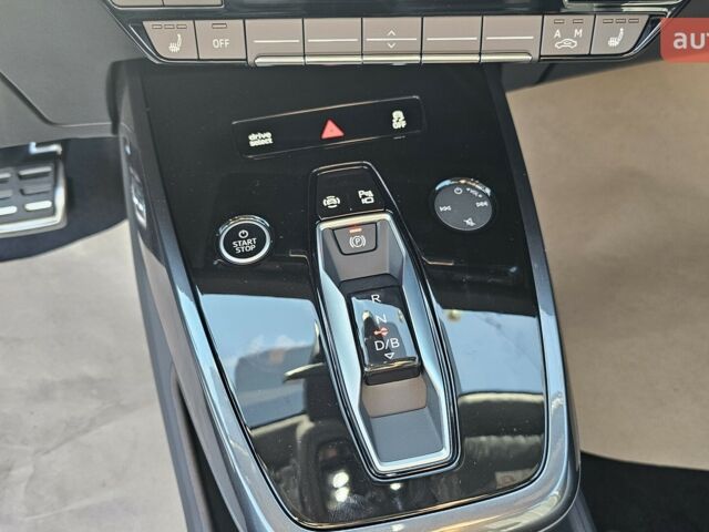 купить новое авто Ауди Q4 e-tron 2025 года от официального дилера Максим Путрівка Ауди фото