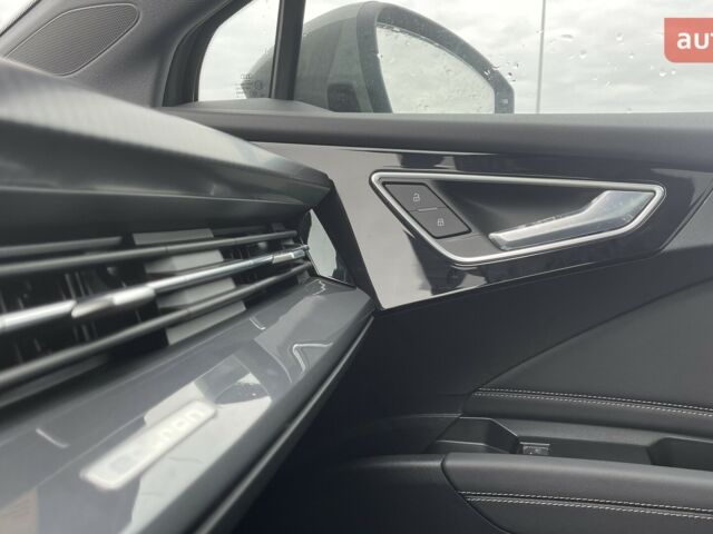 купить новое авто Ауди Q4 e-tron 2025 года от официального дилера Максим Путрівка Ауди фото