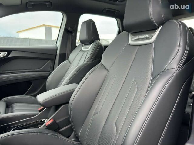Ауди Q4 e-tron, объемом двигателя 0 л и пробегом 1 тыс. км за 31999 $, фото 20 на Automoto.ua