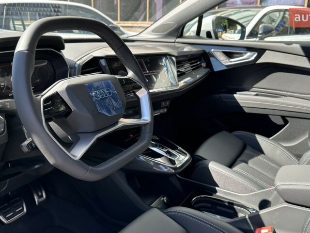 купить новое авто Ауди Q4 e-tron 2025 года от официального дилера Будпостач  Ауди фото