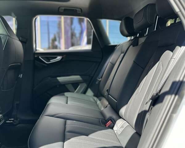 Ауді Q4 e-tron, об'ємом двигуна 0 л та пробігом 1 тис. км за 32399 $, фото 18 на Automoto.ua