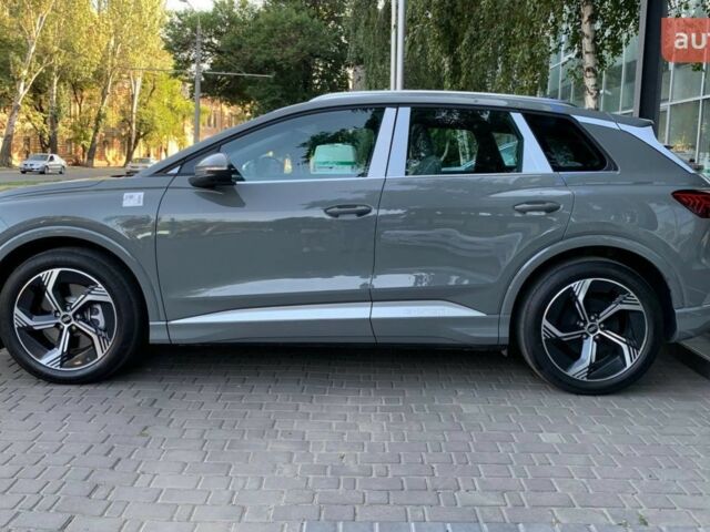купити нове авто Ауді Q4 e-tron 2025 року від офіційного дилера Petr Ауді фото